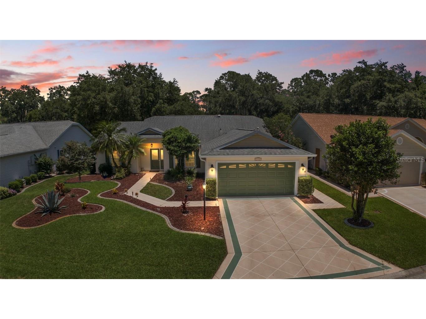 25724 Whisper Oaks Rd Leesburg FL 34748 G5082790 image1