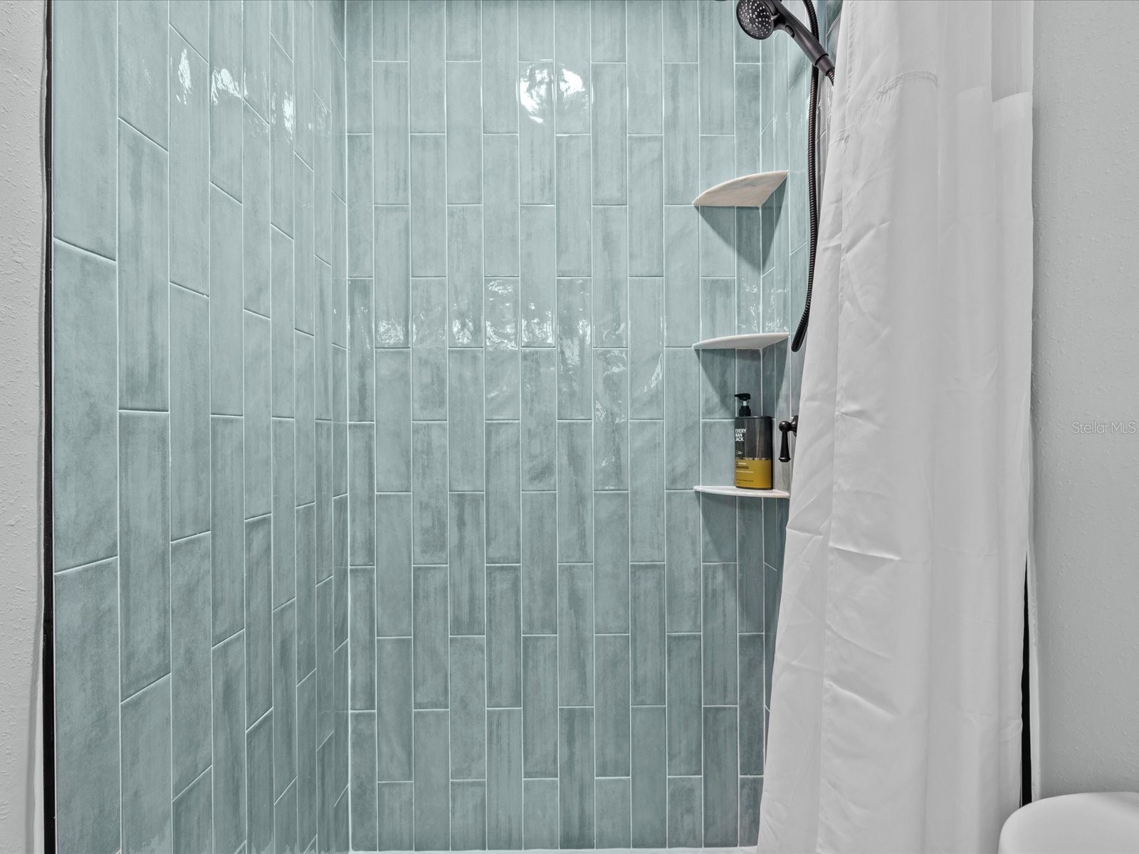 2573 Redwood Circle Clearwater FL 33763 TB8472394 image17