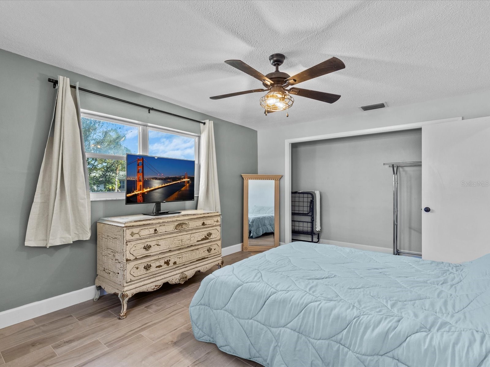 2573 Redwood Circle Clearwater FL 33763 TB8472394 image18