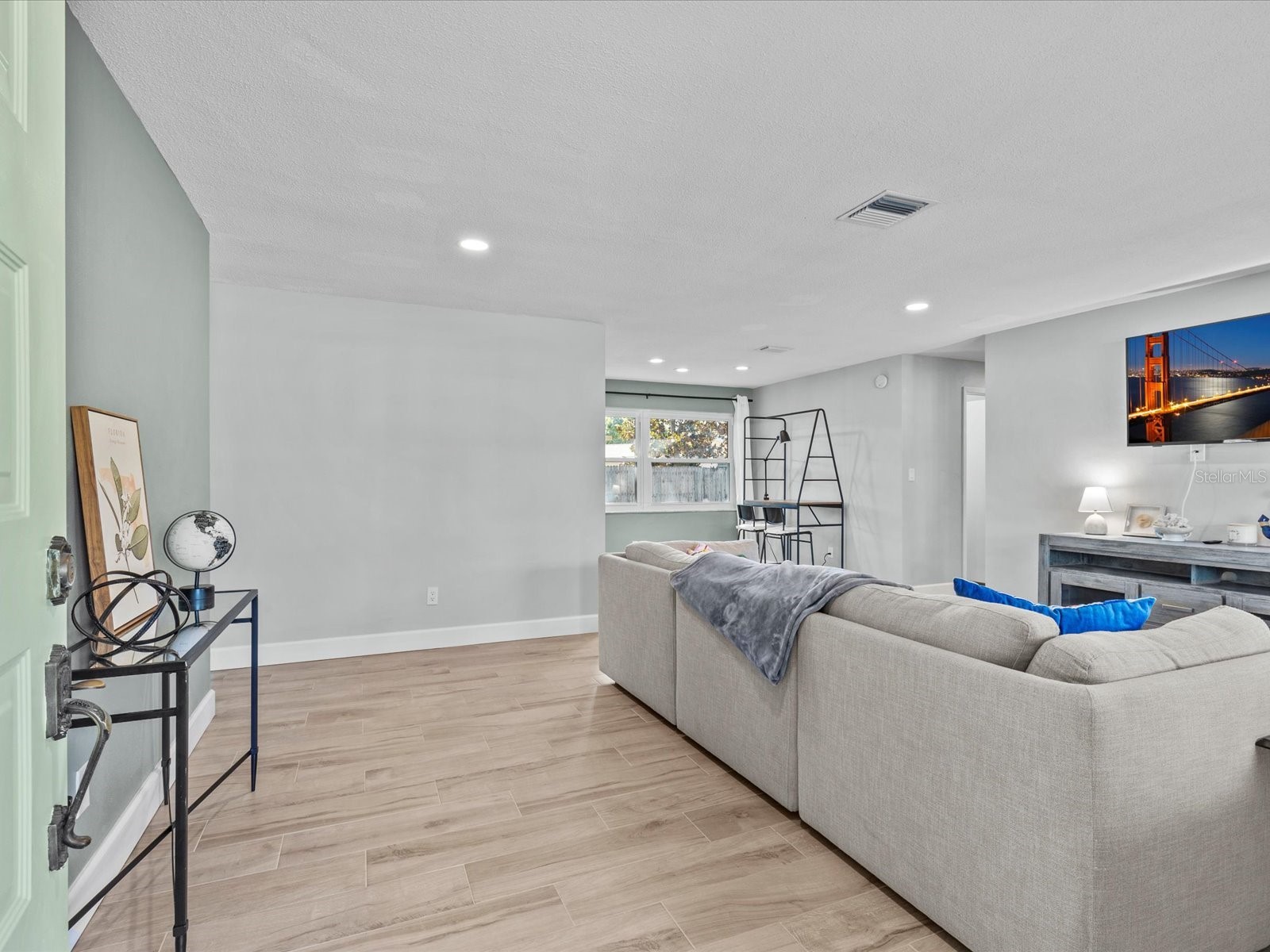 2573 Redwood Circle Clearwater FL 33763 TB8472394 image29