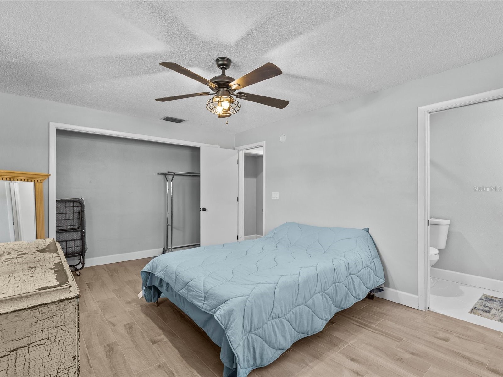 2573 Redwood Circle Clearwater FL 33763 TB8472394 image36