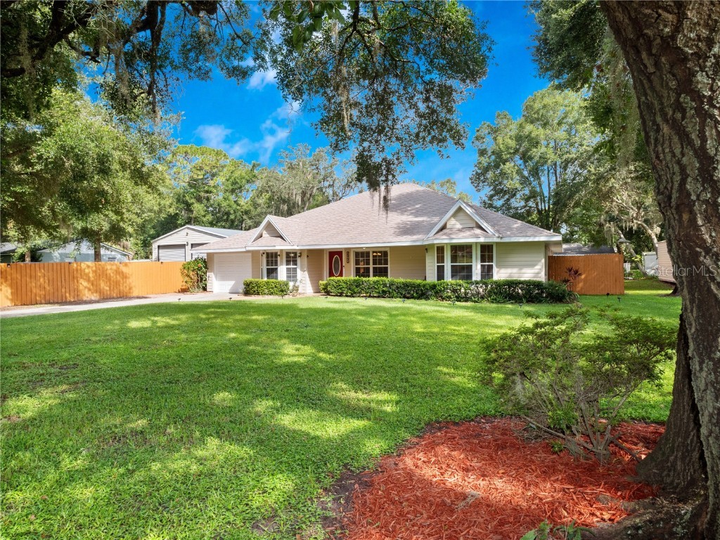 25731 Lido Ave Sorrento FL 32776 O6337854 image1
