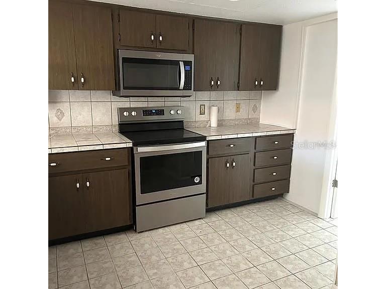 2574 59th Avenue S Saint Petersburg FL 33712 TB8453077 image9
