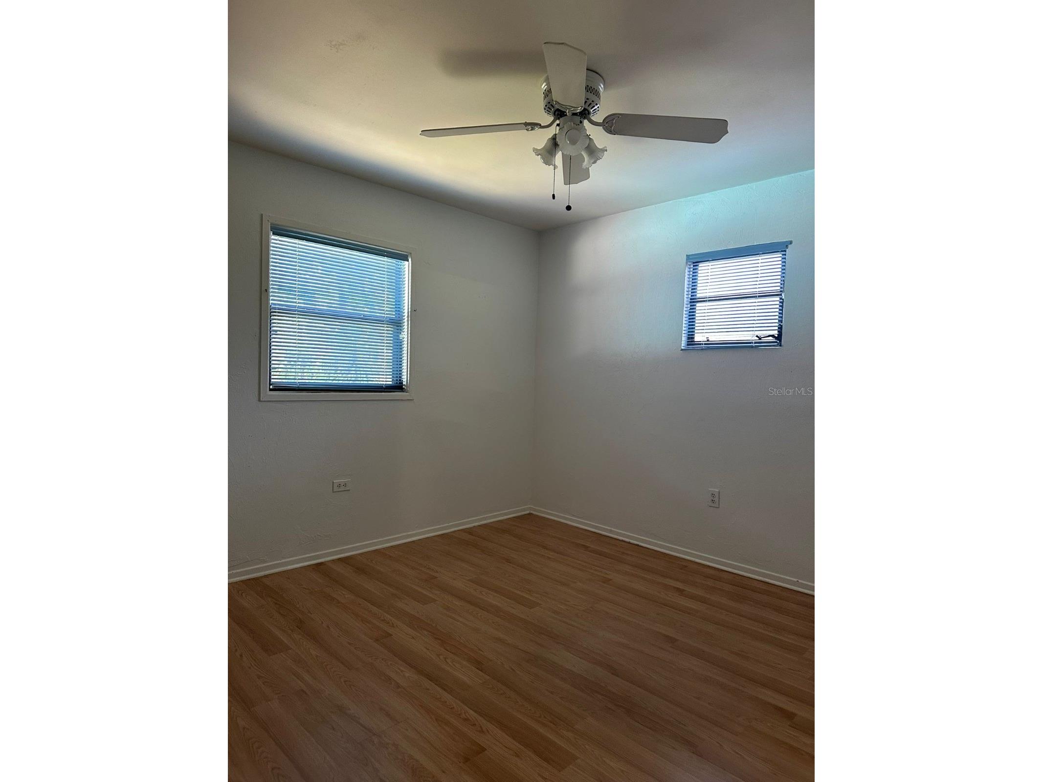 2574 Hawthorne Street Sarasota FL 34239 TB8507724 image5