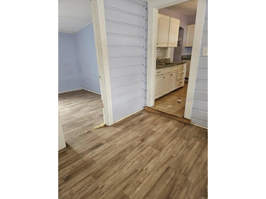 2575 18th Avenue S Saint Petersburg FL 33712 TB8495733 image5