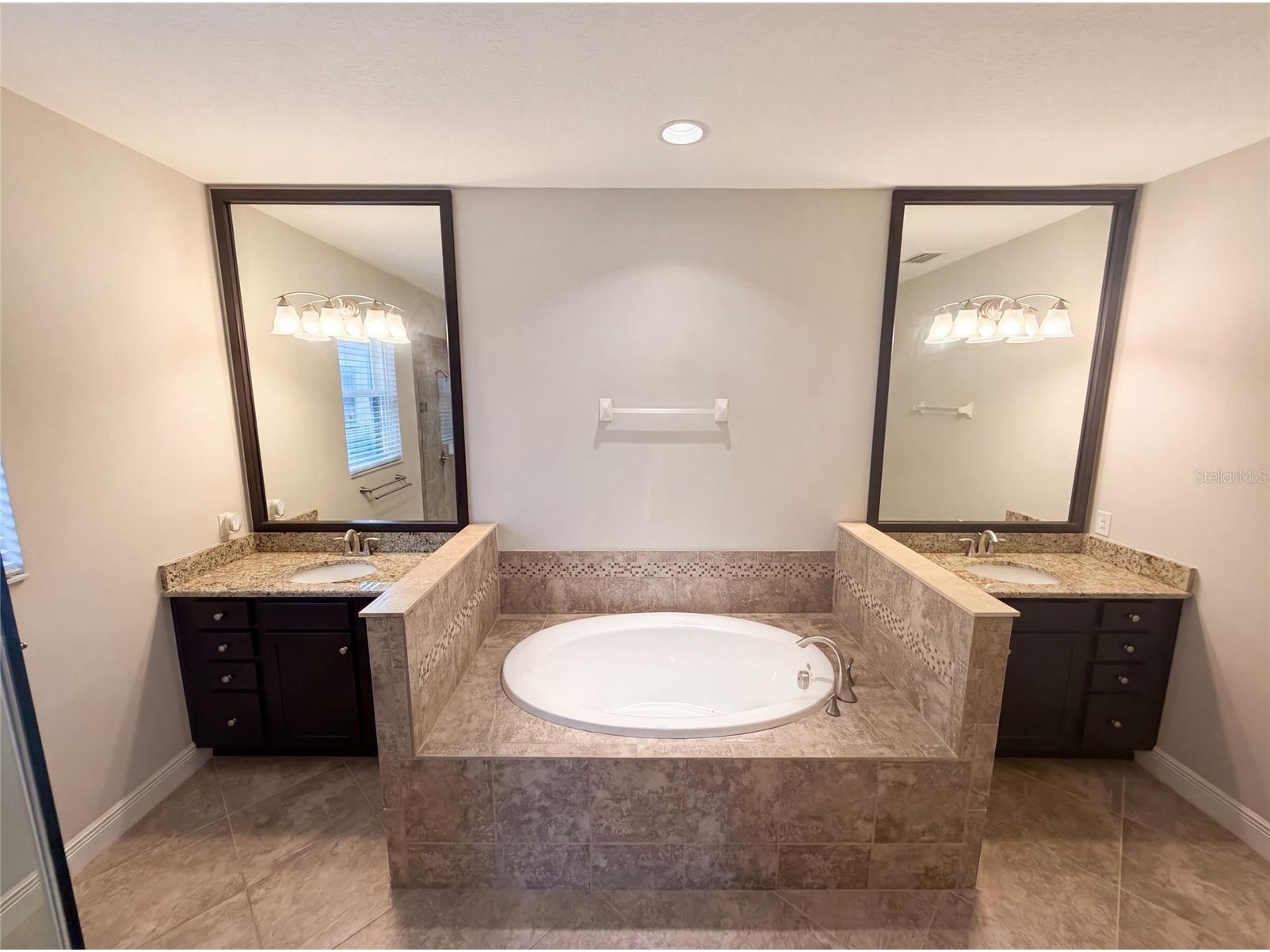 2575 Grand Lakeside Drive Palm Harbor FL 34684 O6427814 image28