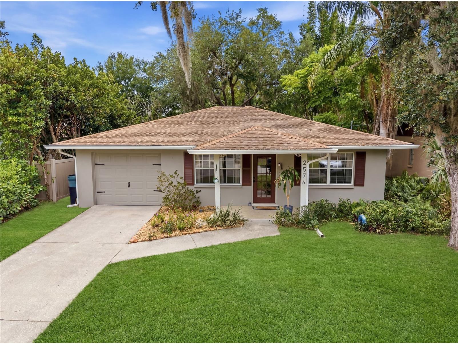 2576 Huntington Avenue Sarasota FL 34232 A4693286 image1