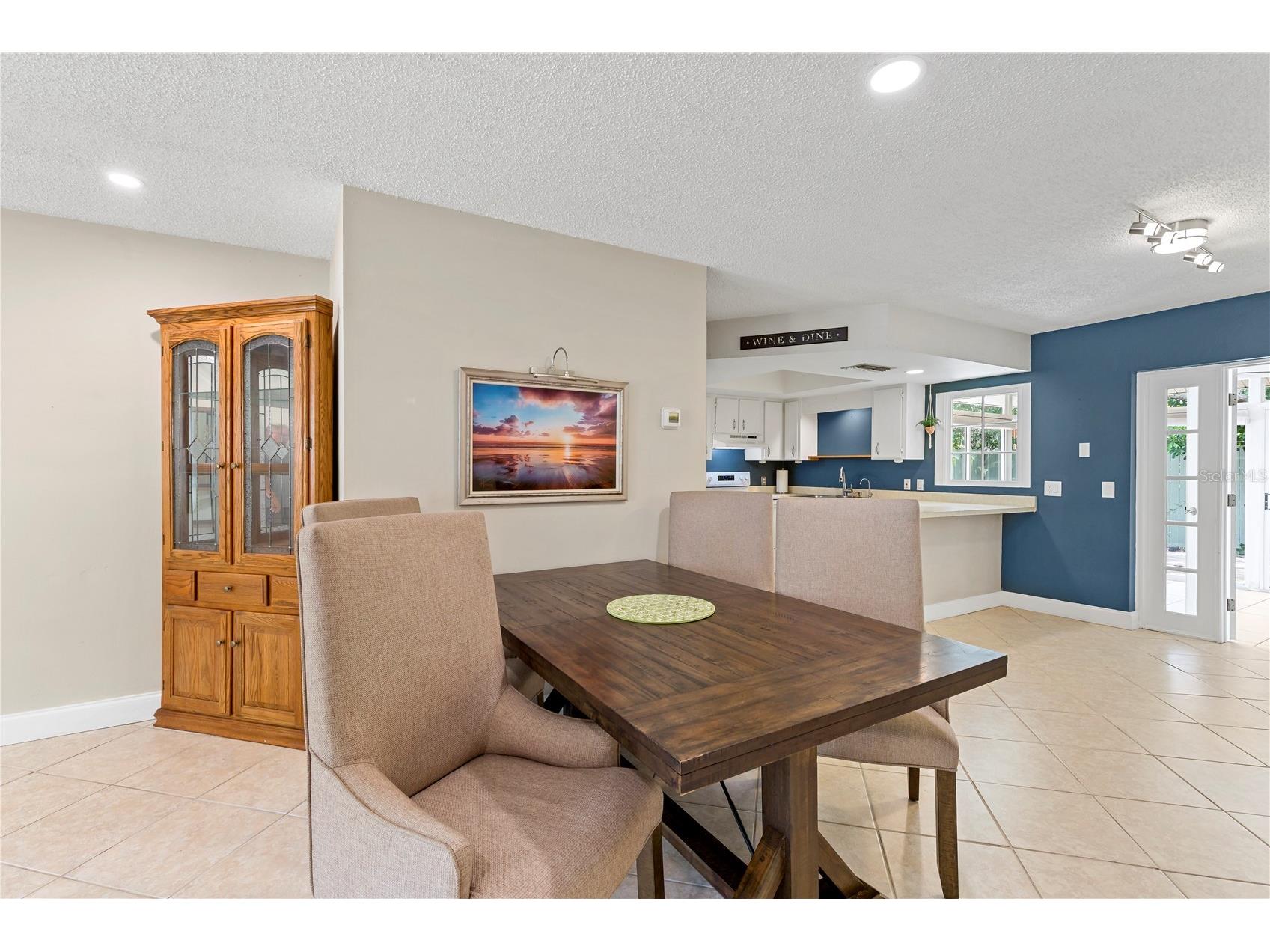 2576 Huntington Avenue Sarasota FL 34232 A4693286 image5