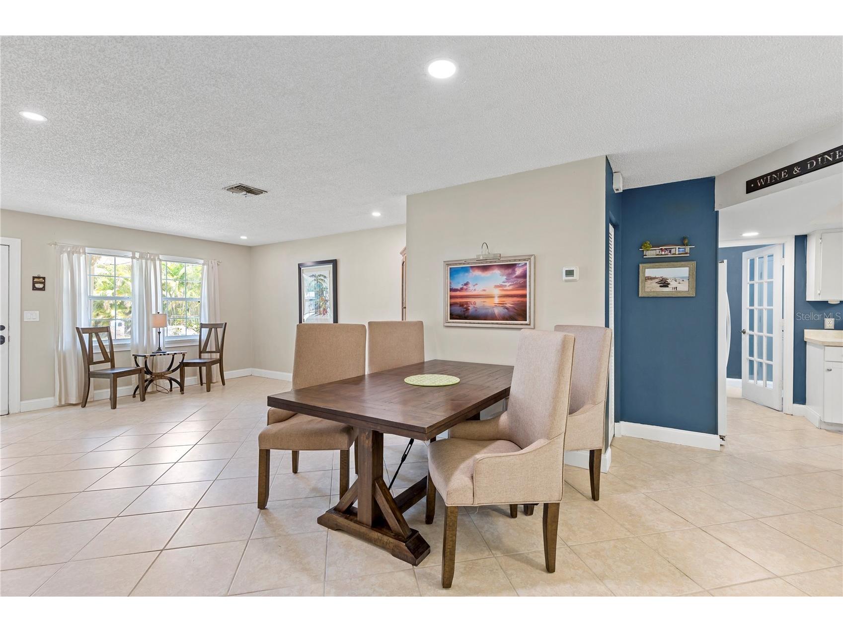 2576 Huntington Avenue Sarasota FL 34232 A4693286 image6