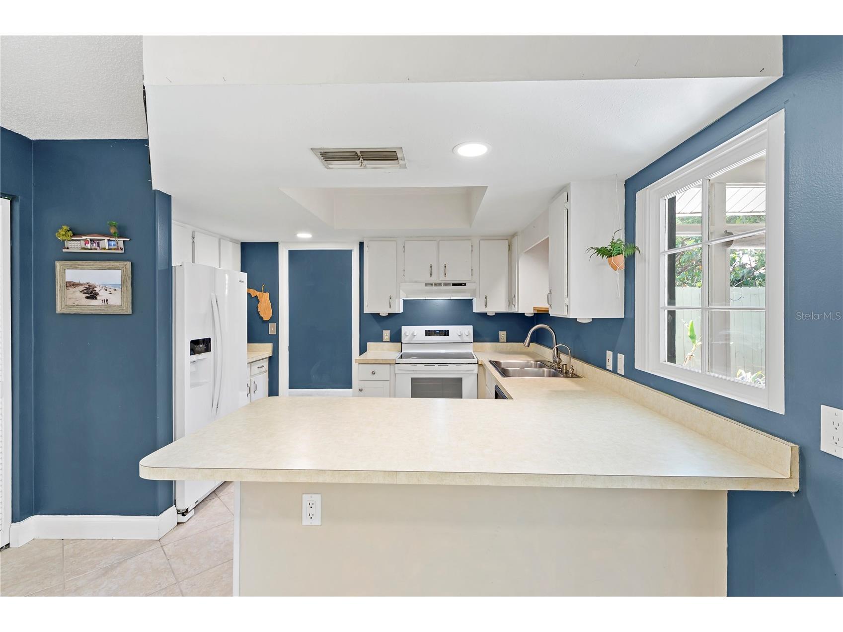 2576 Huntington Avenue Sarasota FL 34232 A4693286 image9