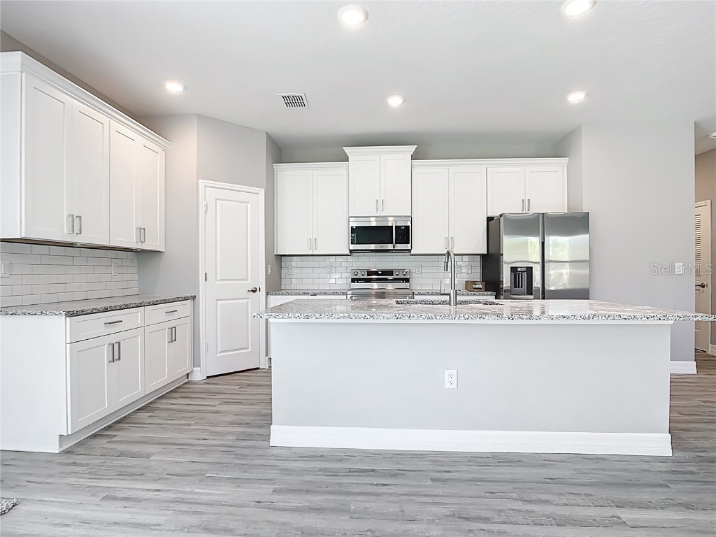 2576 Pecan Street North Port FL 34287 OM696702 image4