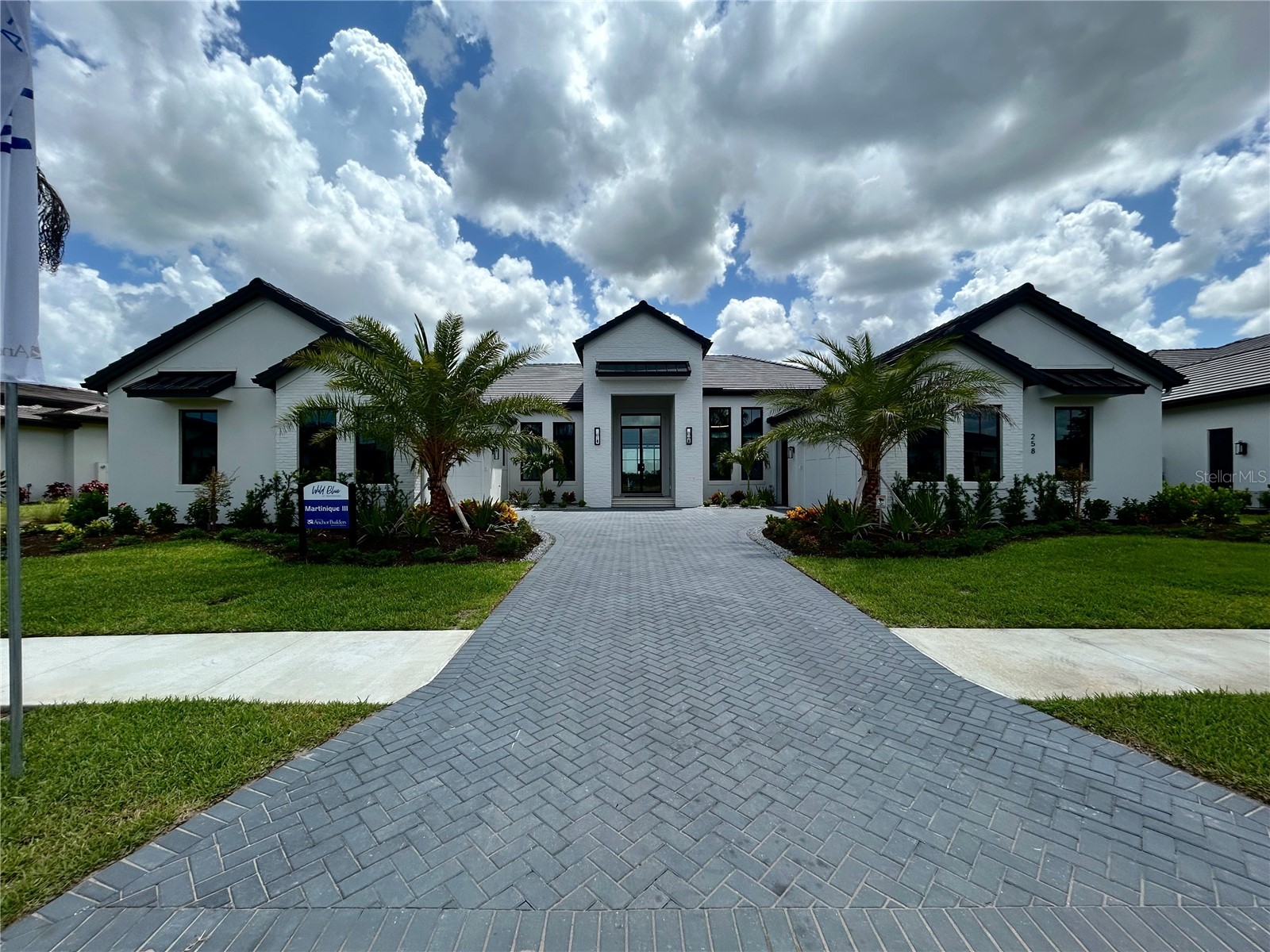 258 Crystal Waters Drive Sarasota FL 34240 A4698383 image1