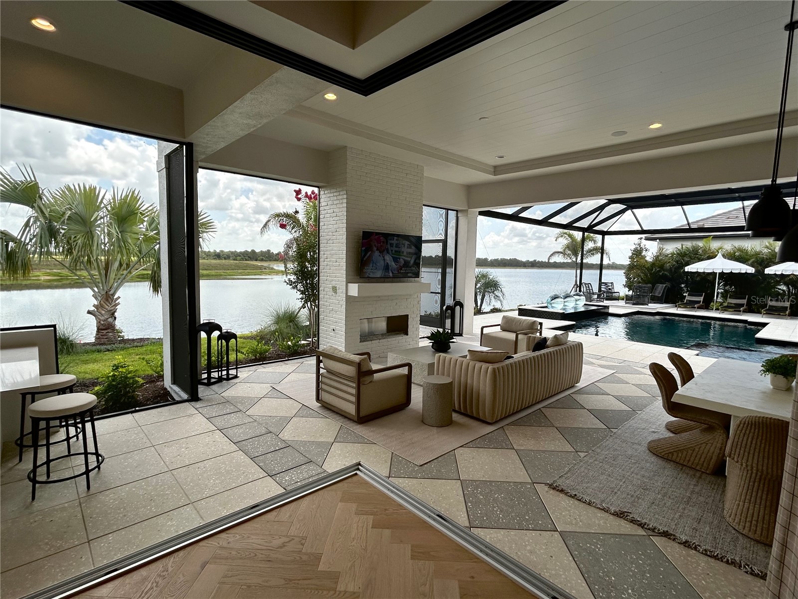 258 Crystal Waters Drive Sarasota FL 34240 A4698383 image6