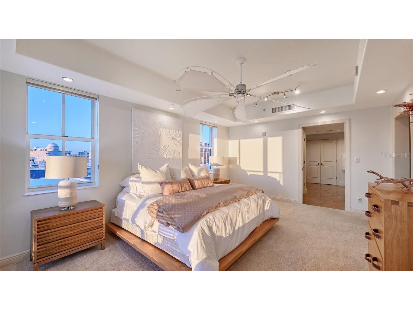 258 Golden Gate Point #801 Sarasota FL 34236 - SARASOTA BAY A4668615 image31