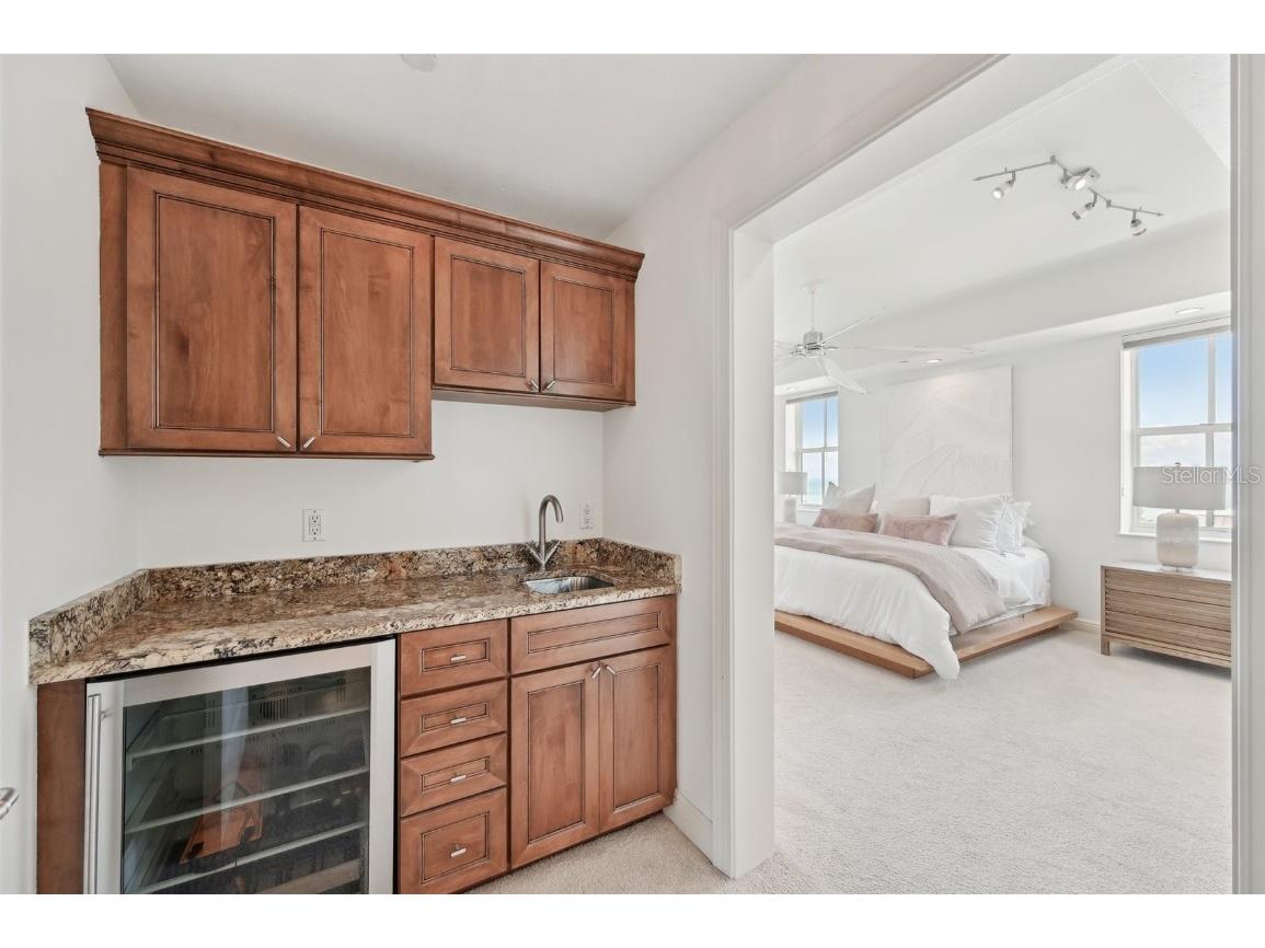 258 Golden Gate Point #801 Sarasota FL 34236 - SARASOTA BAY A4668615 image32