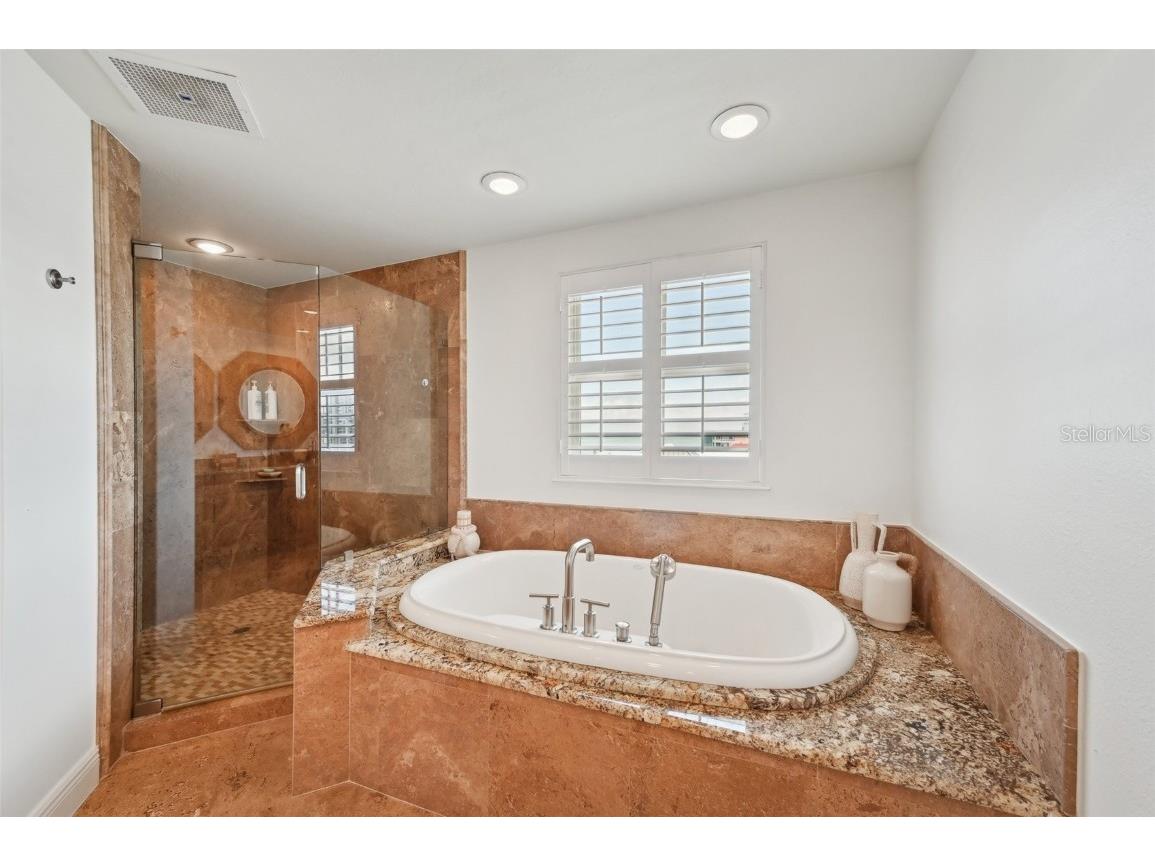 258 Golden Gate Point #801 Sarasota FL 34236 - SARASOTA BAY A4668615 image33