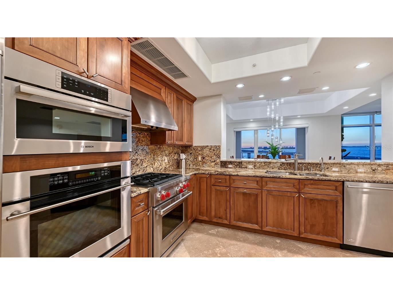 258 Golden Gate Point #801 Sarasota FL 34236 - SARASOTA BAY A4668615 image9