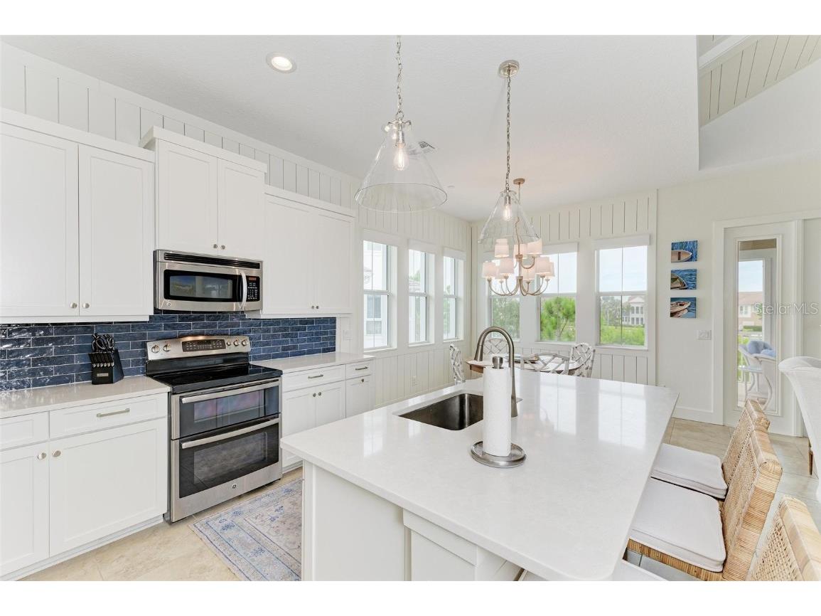 258 Sapphire Lake Drive #202 Bradenton FL 34209 A4664897 image13