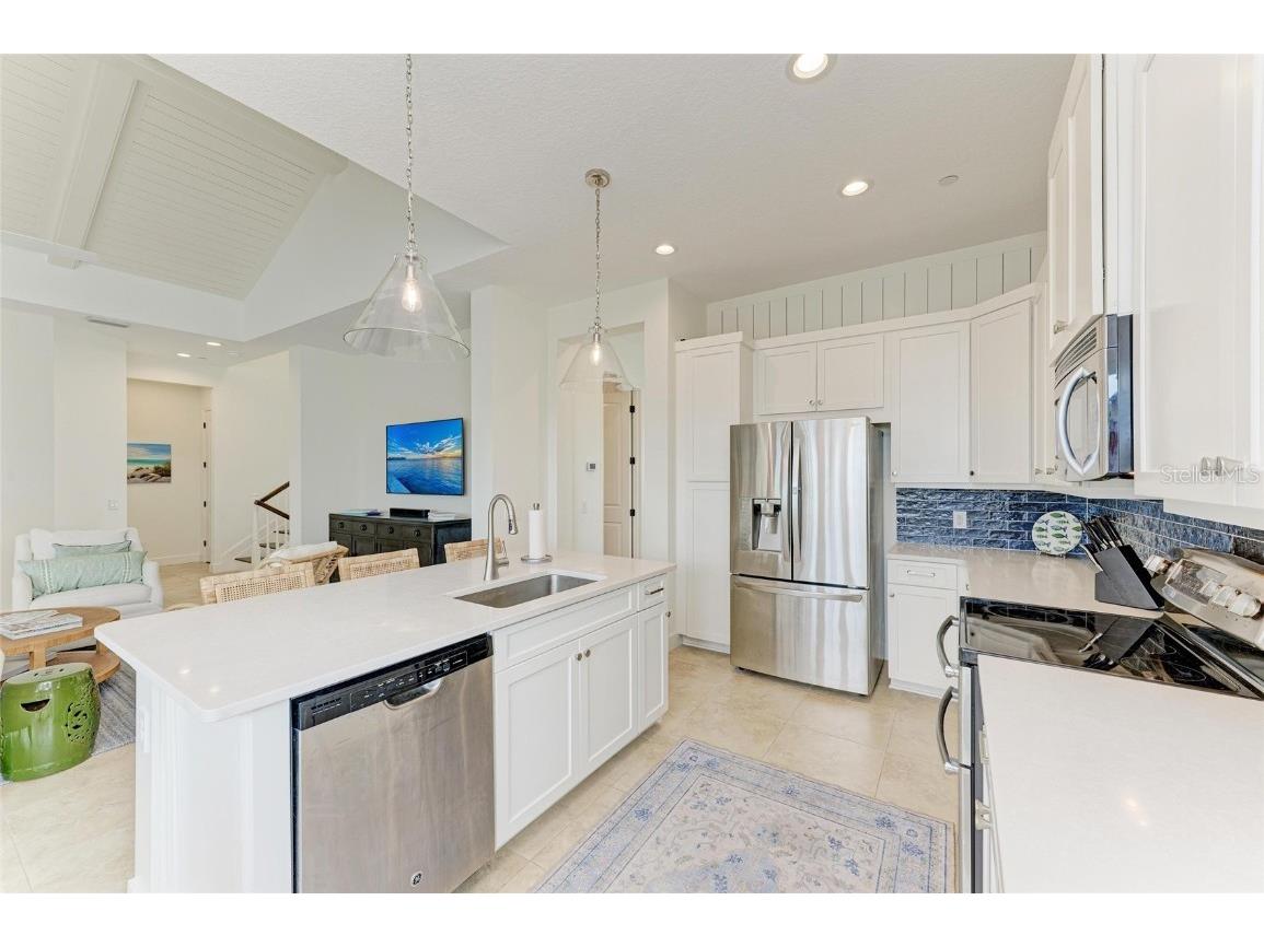 258 Sapphire Lake Drive #202 Bradenton FL 34209 A4664897 image17