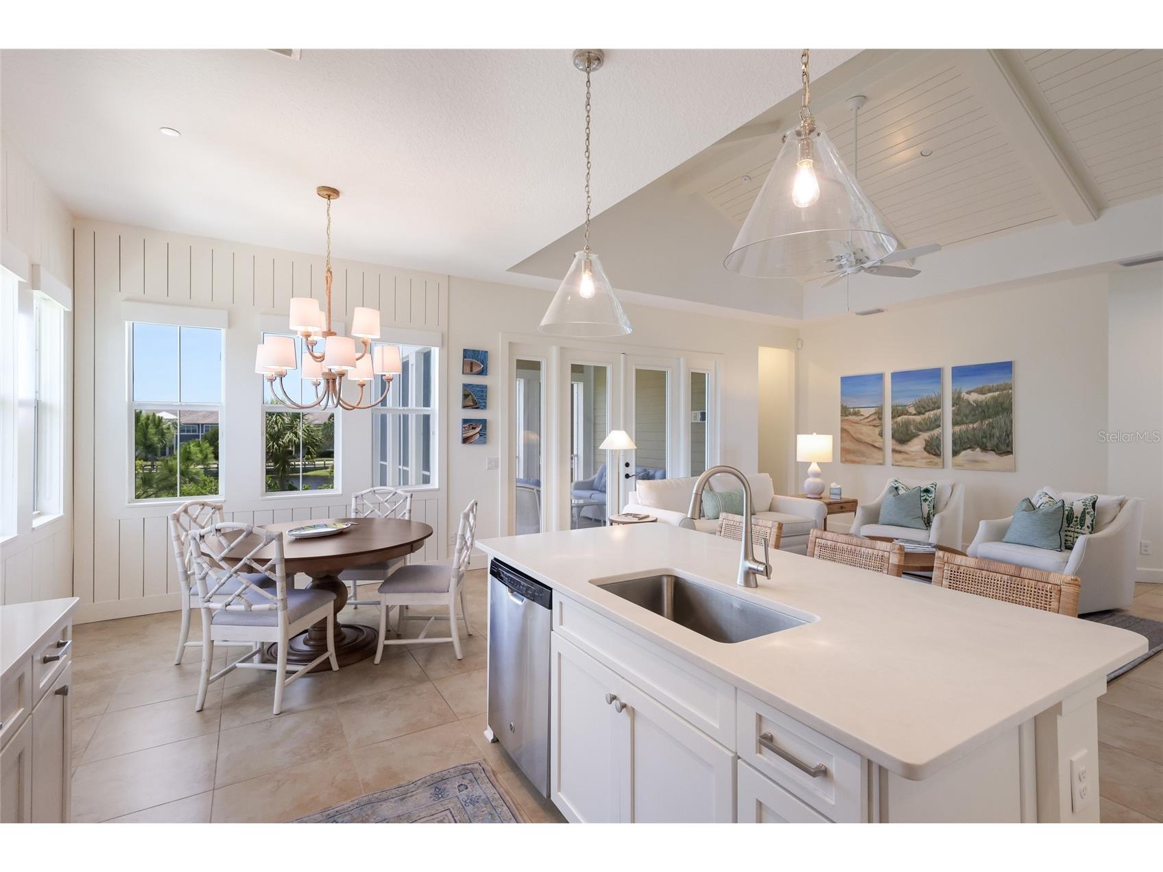 258 Sapphire Lake Drive #202 Bradenton FL 34209 A4692418 image14