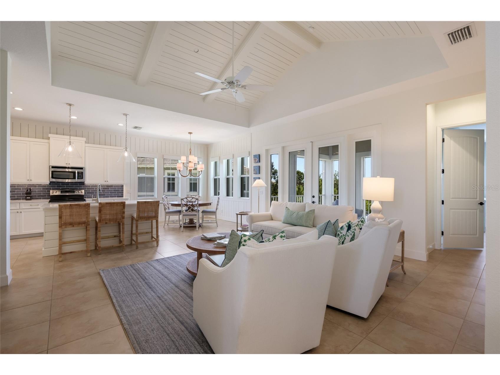 258 Sapphire Lake Drive #202 Bradenton FL 34209 A4692418 image8