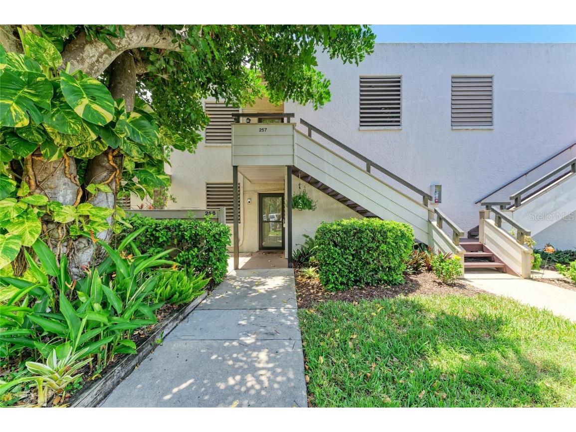 258 Sherwood Drive #258 Bradenton FL 34210 A4657135 image1