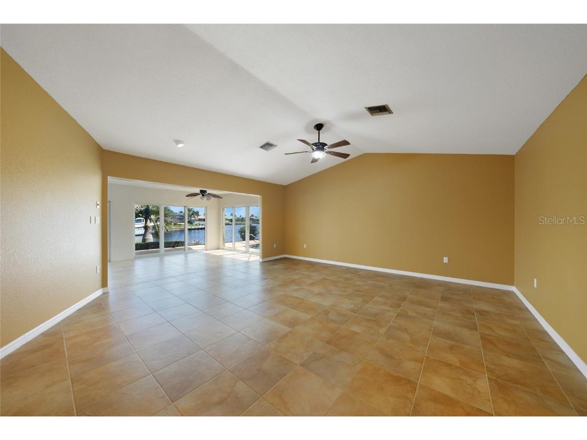 258 Venezia Court Punta Gorda FL 33950 C7515683 image6