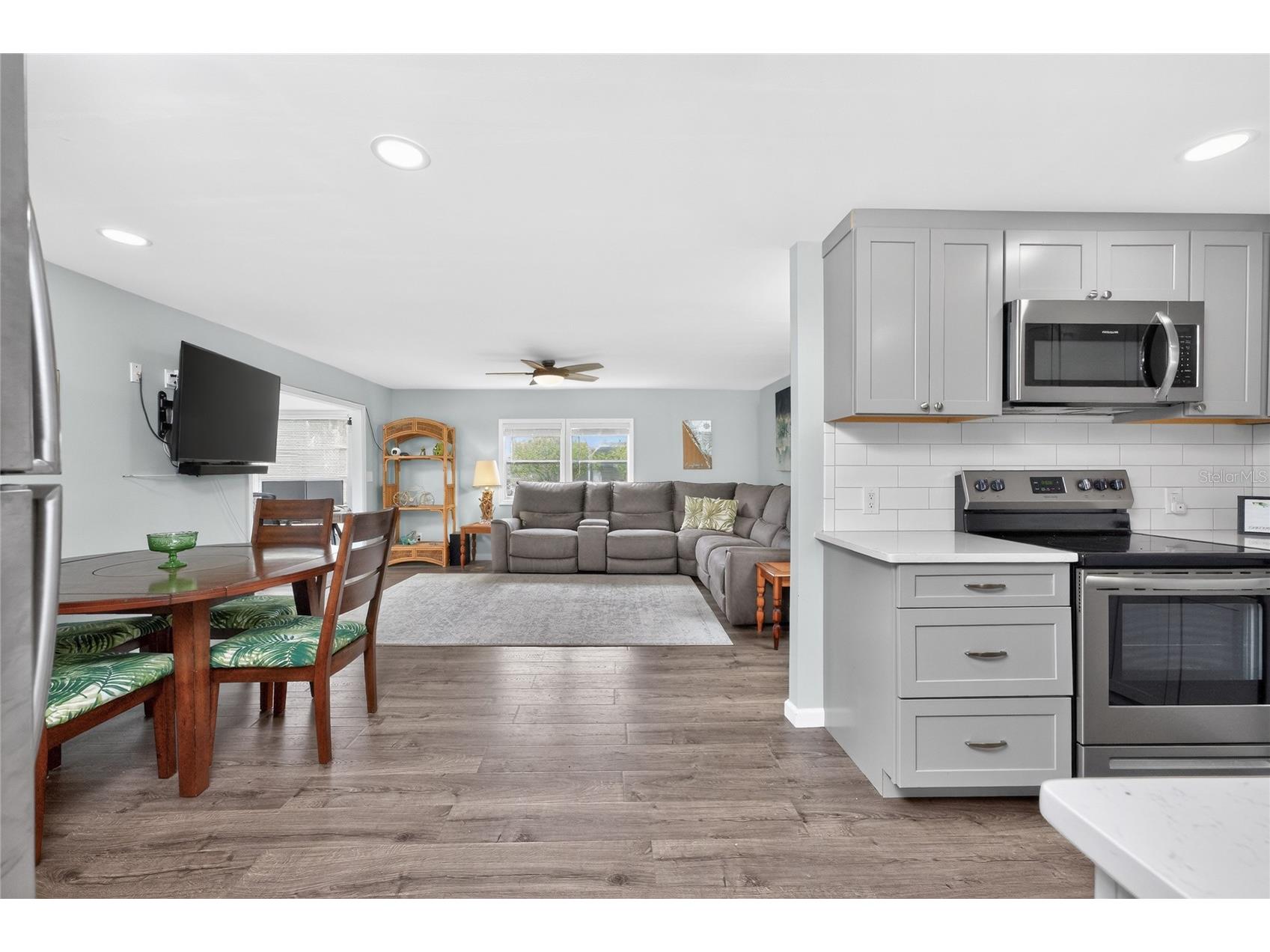 258 Via De Luna Englewood FL 34224 D6146909 image17