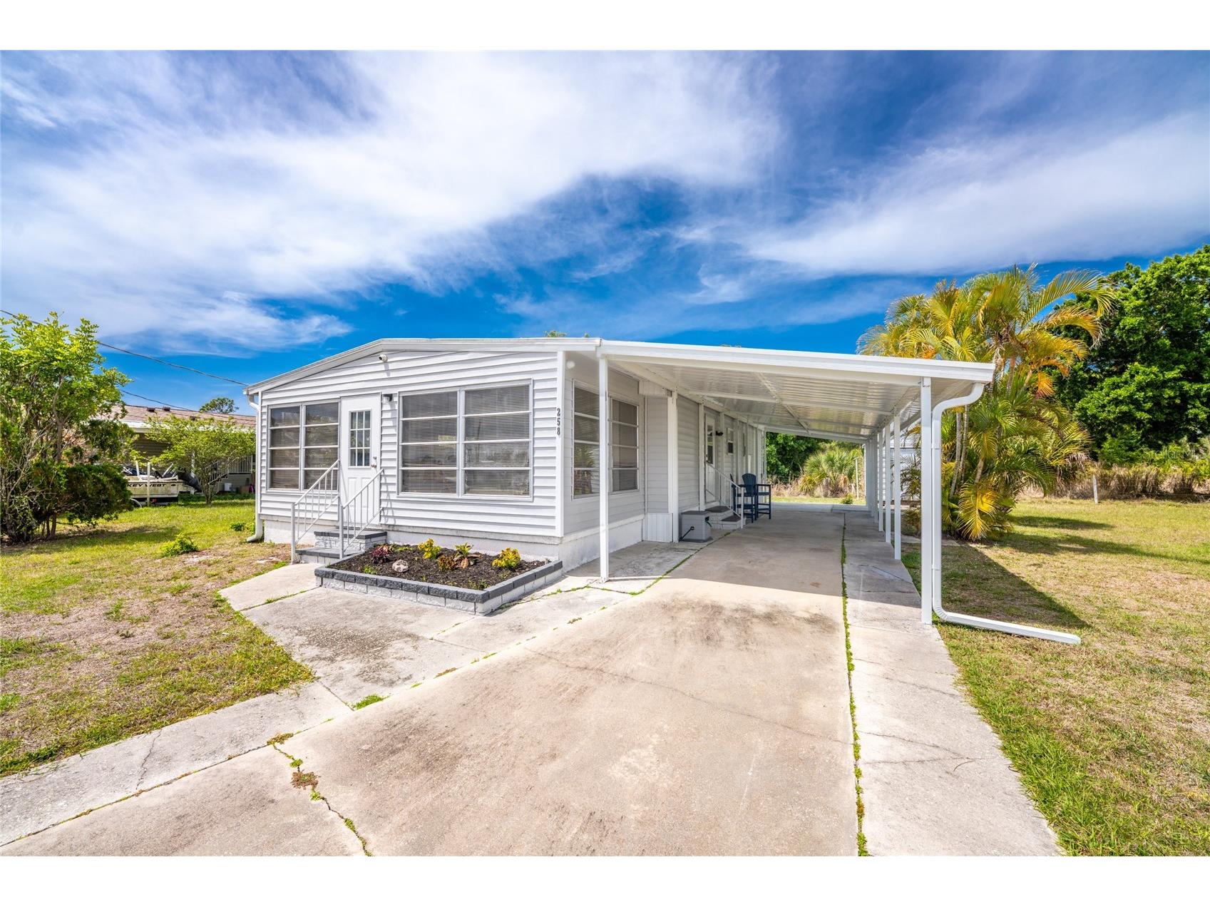 258 Via De Luna Englewood FL 34224 D6146909 image2