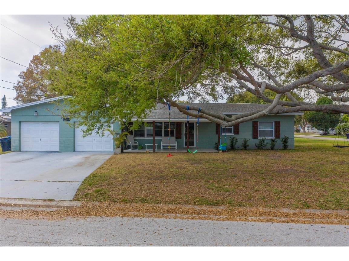 2580 38th Street N Saint Petersburg FL 33713 U8192579 image1