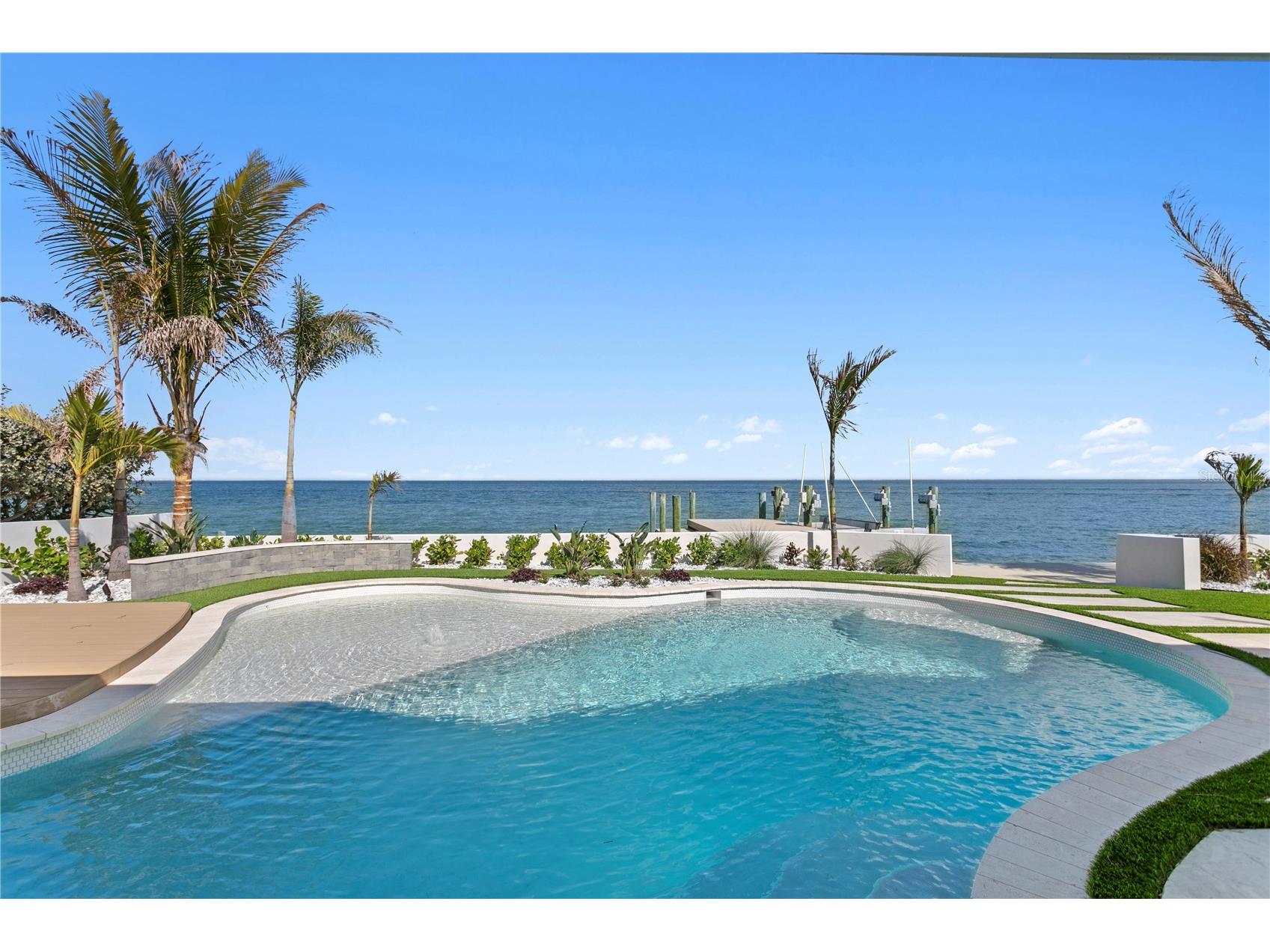 2580 E Bay Isle Drive SE Saint Petersburg FL 33705 - TAMPA BAY TB8483498 image3