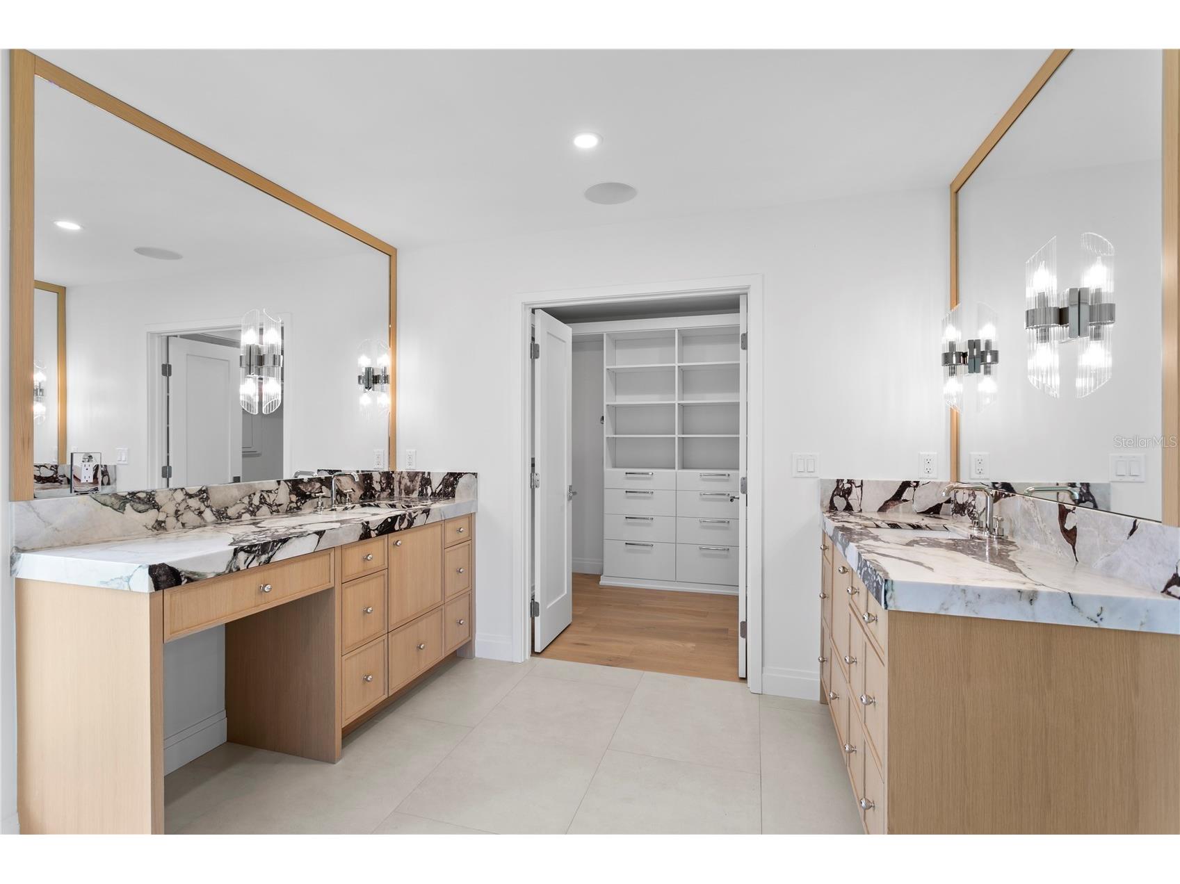 2580 E Bay Isle Drive SE Saint Petersburg FL 33705 - TAMPA BAY TB8483498 image32