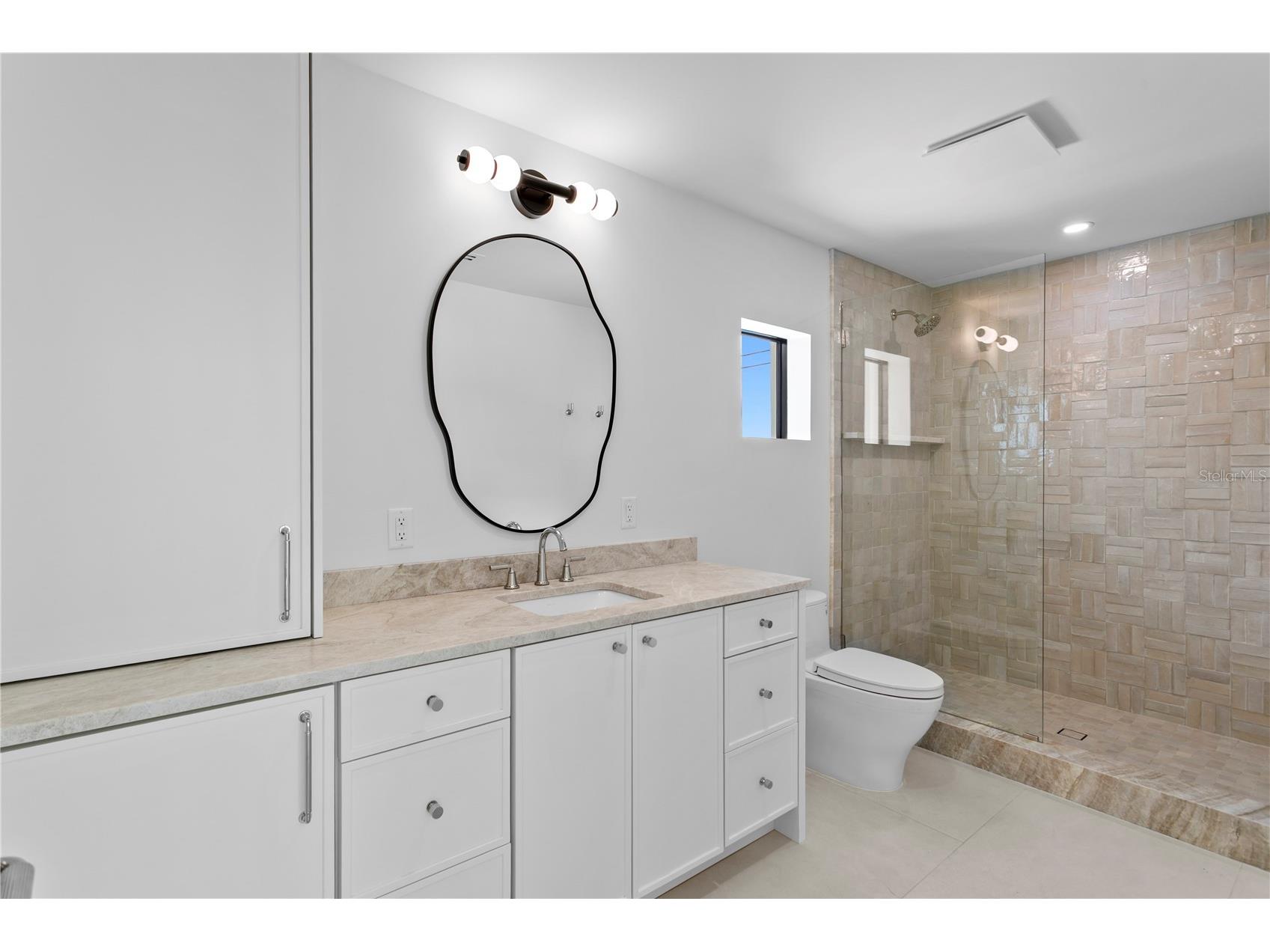2580 E Bay Isle Drive SE Saint Petersburg FL 33705 - TAMPA BAY TB8483498 image39