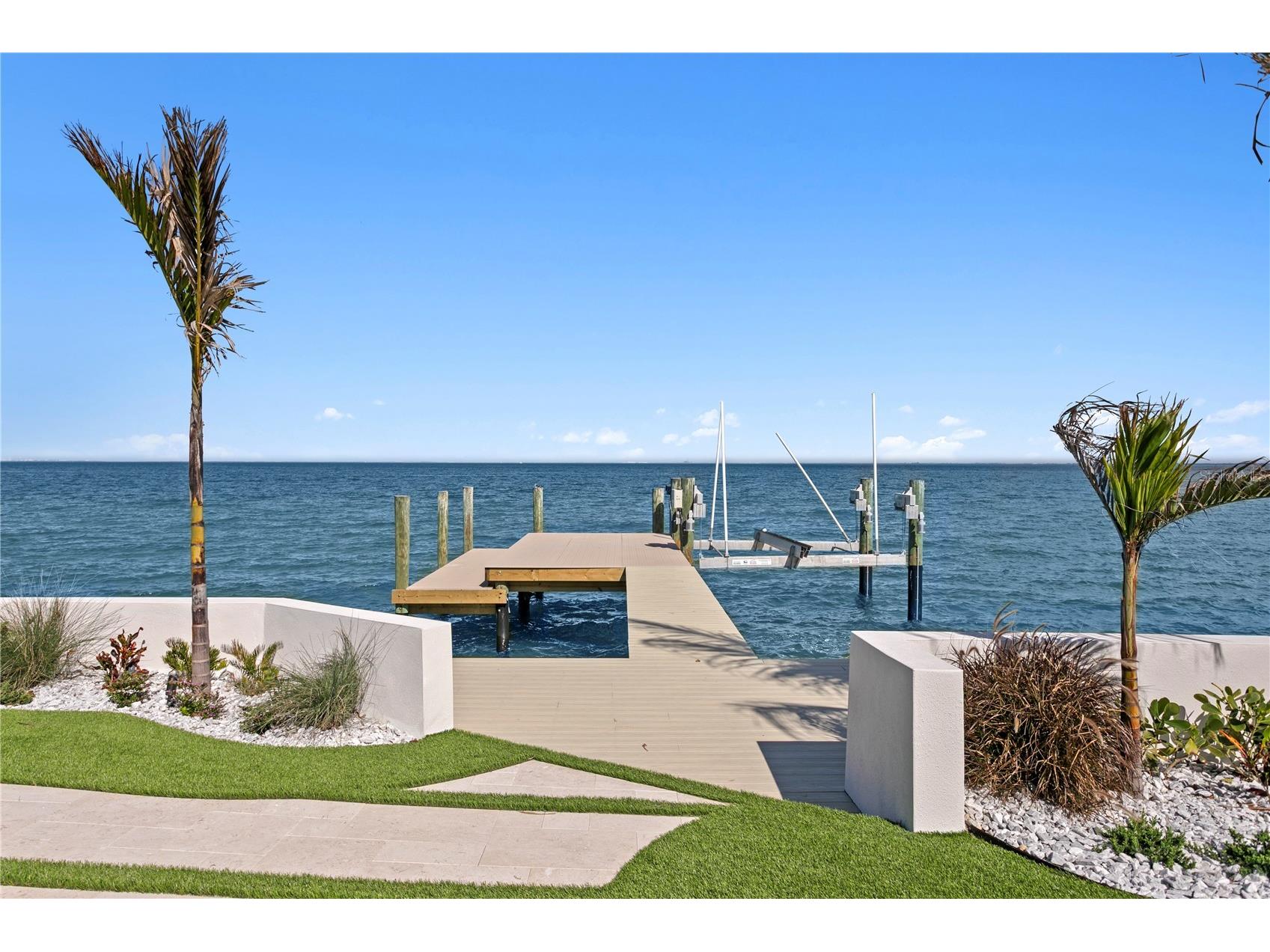2580 E Bay Isle Drive SE Saint Petersburg FL 33705 - TAMPA BAY TB8483498 image49