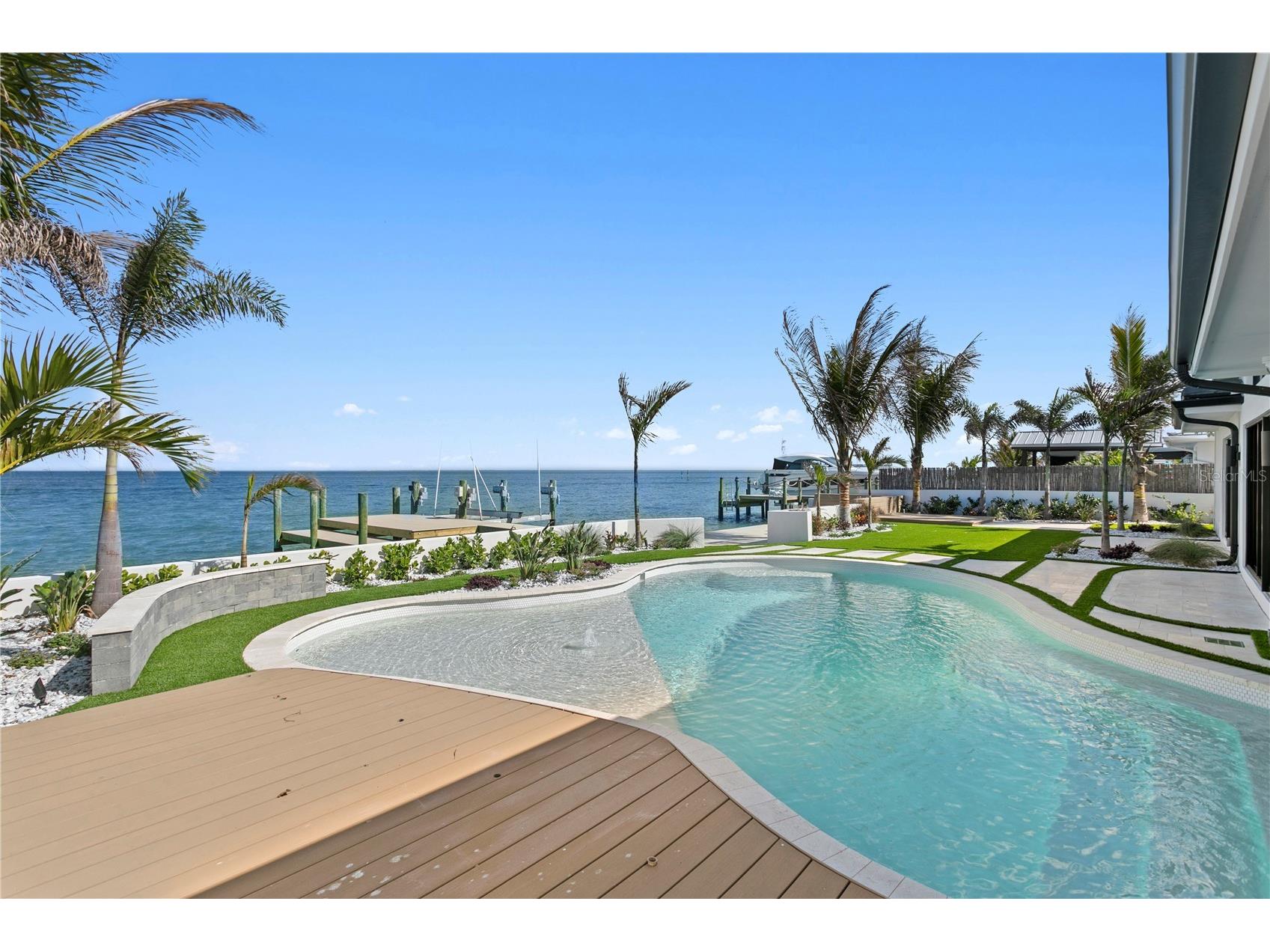2580 E Bay Isle Drive SE Saint Petersburg FL 33705 - TAMPA BAY TB8483498 image51