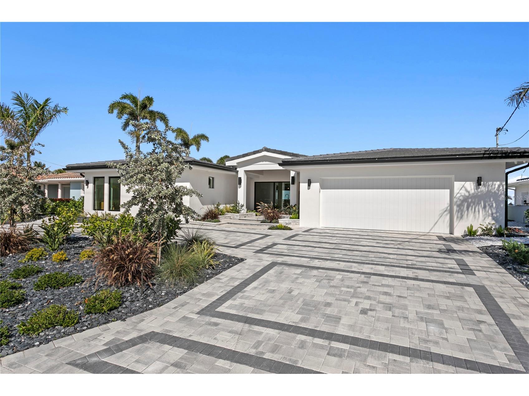 2580 E Bay Isle Drive SE Saint Petersburg FL 33705 - TAMPA BAY TB8483498 image54
