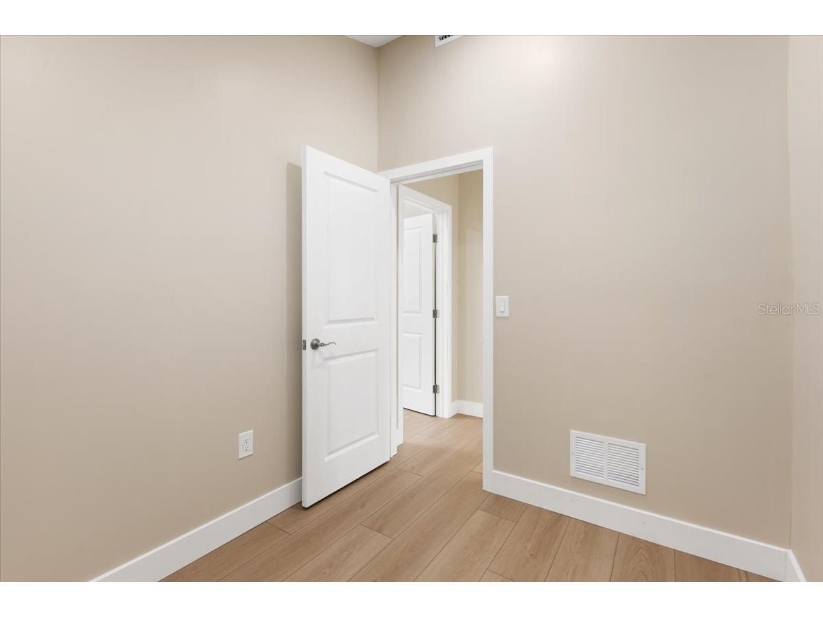 2580 Shamrock Drive Venice FL 34293 A4693357 image25