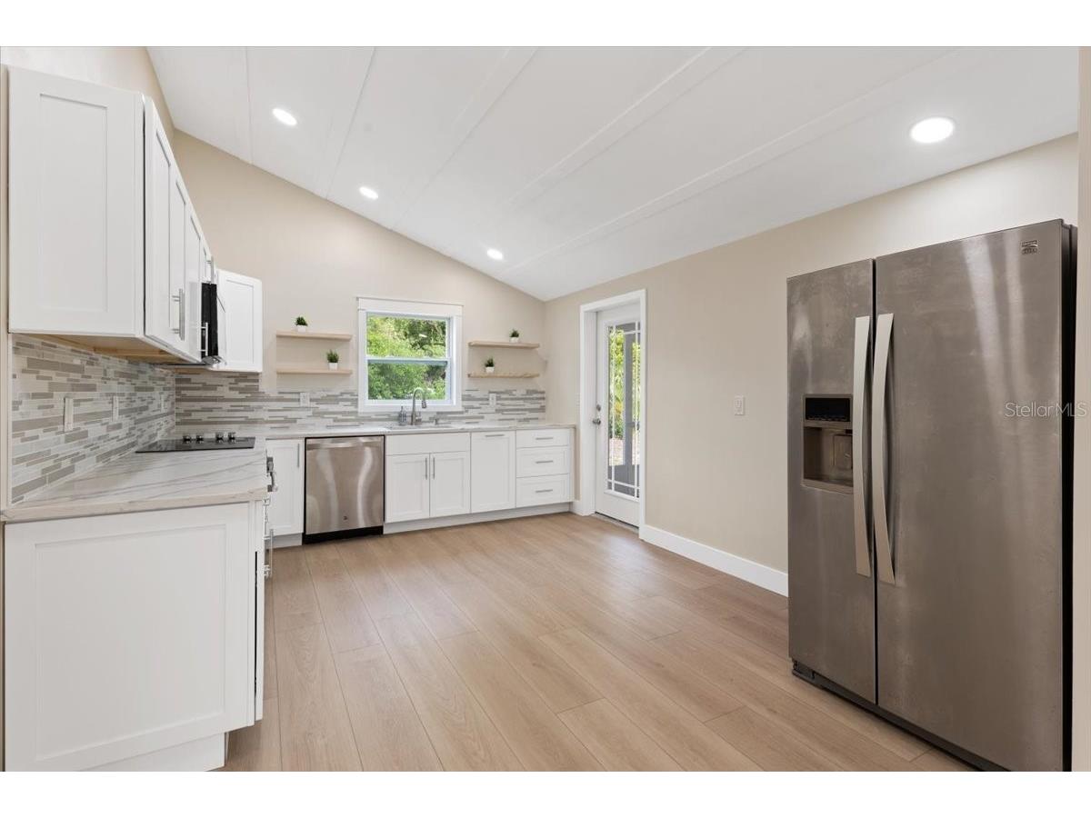 2580 Shamrock Drive Venice FL 34293 A4693357 image9