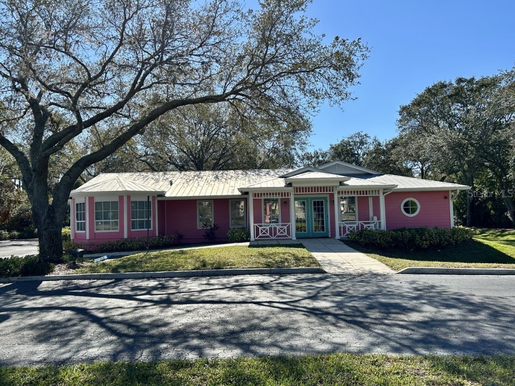 2580 University Parkway Sarasota FL 34243 A4557374 image1