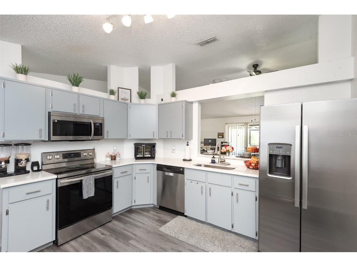 2581 Albury Avenue Deltona FL 32738 V4945844 image10