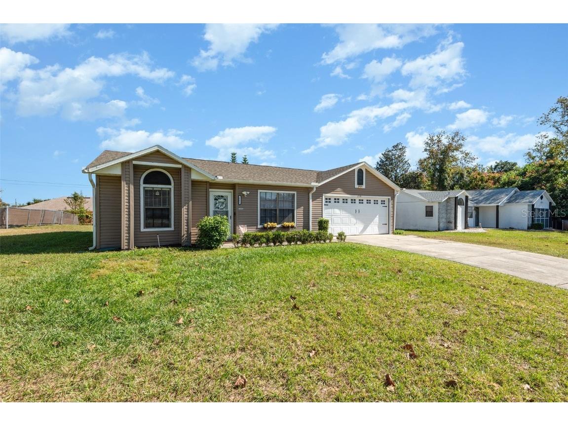 2581 Albury Avenue Deltona FL 32738 V4945844 image2