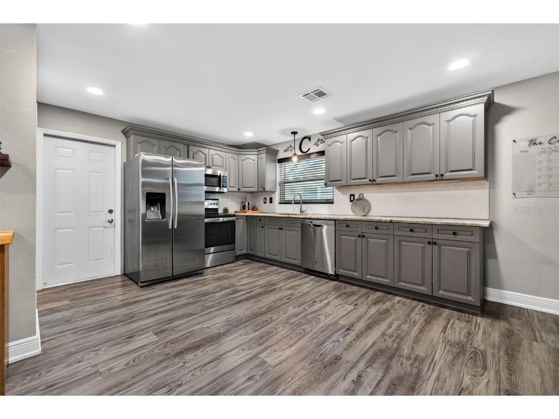 2581 Bramblewood Drive W Clearwater FL 33763 TB8452367 image10