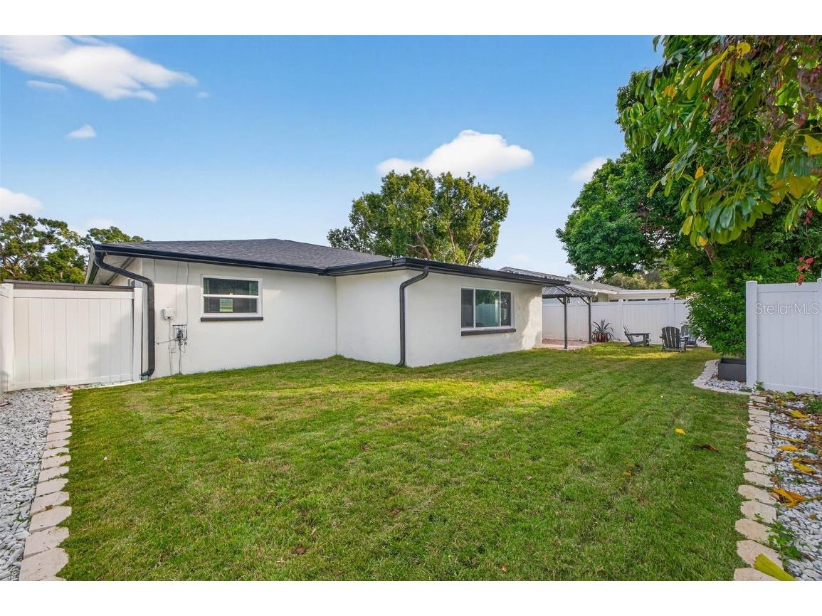 2581 Bramblewood Drive W Clearwater FL 33763 TB8452367 image21