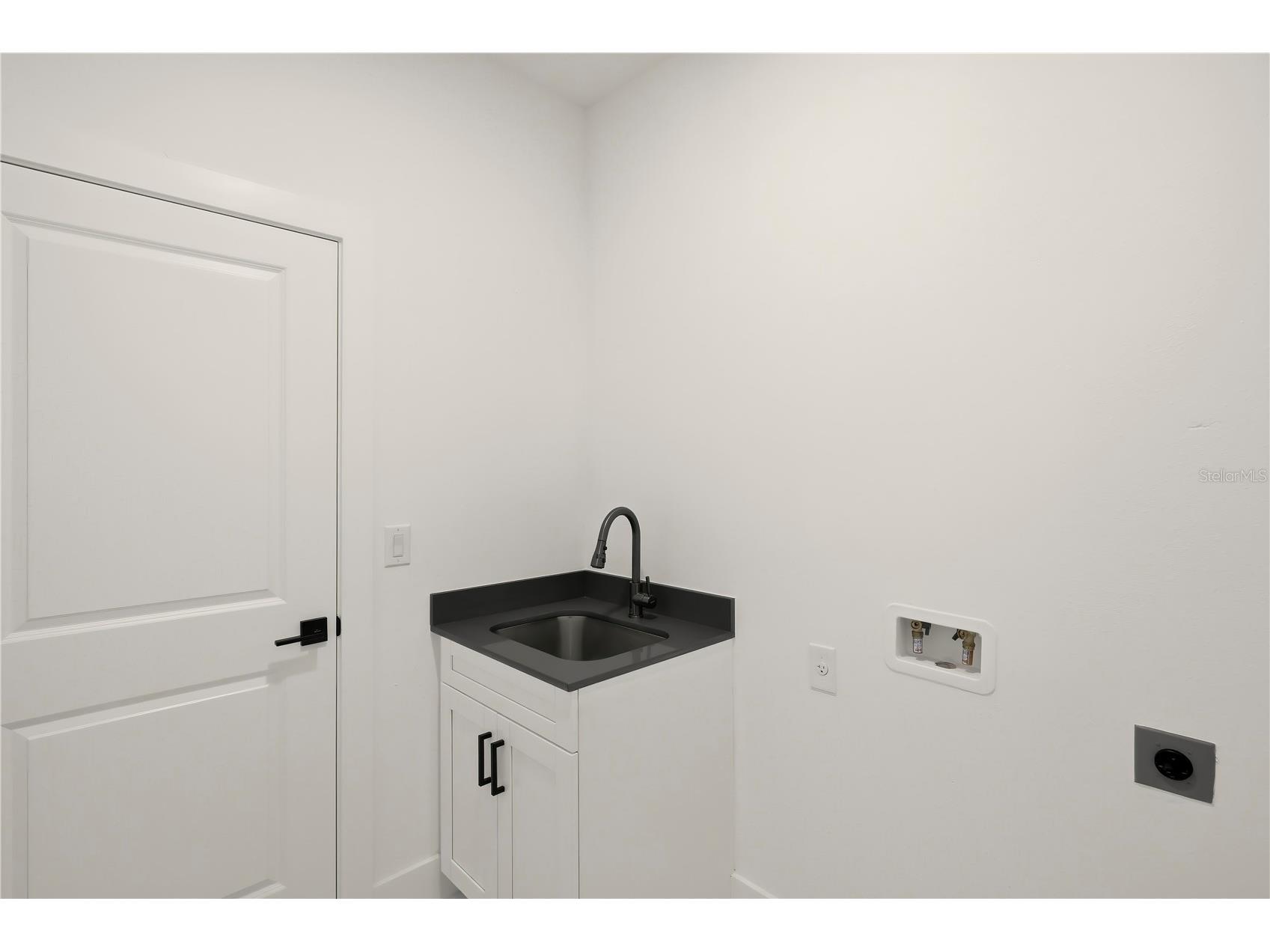 2582 Hagerick Lane North Port FL 34288 A4677456 image26