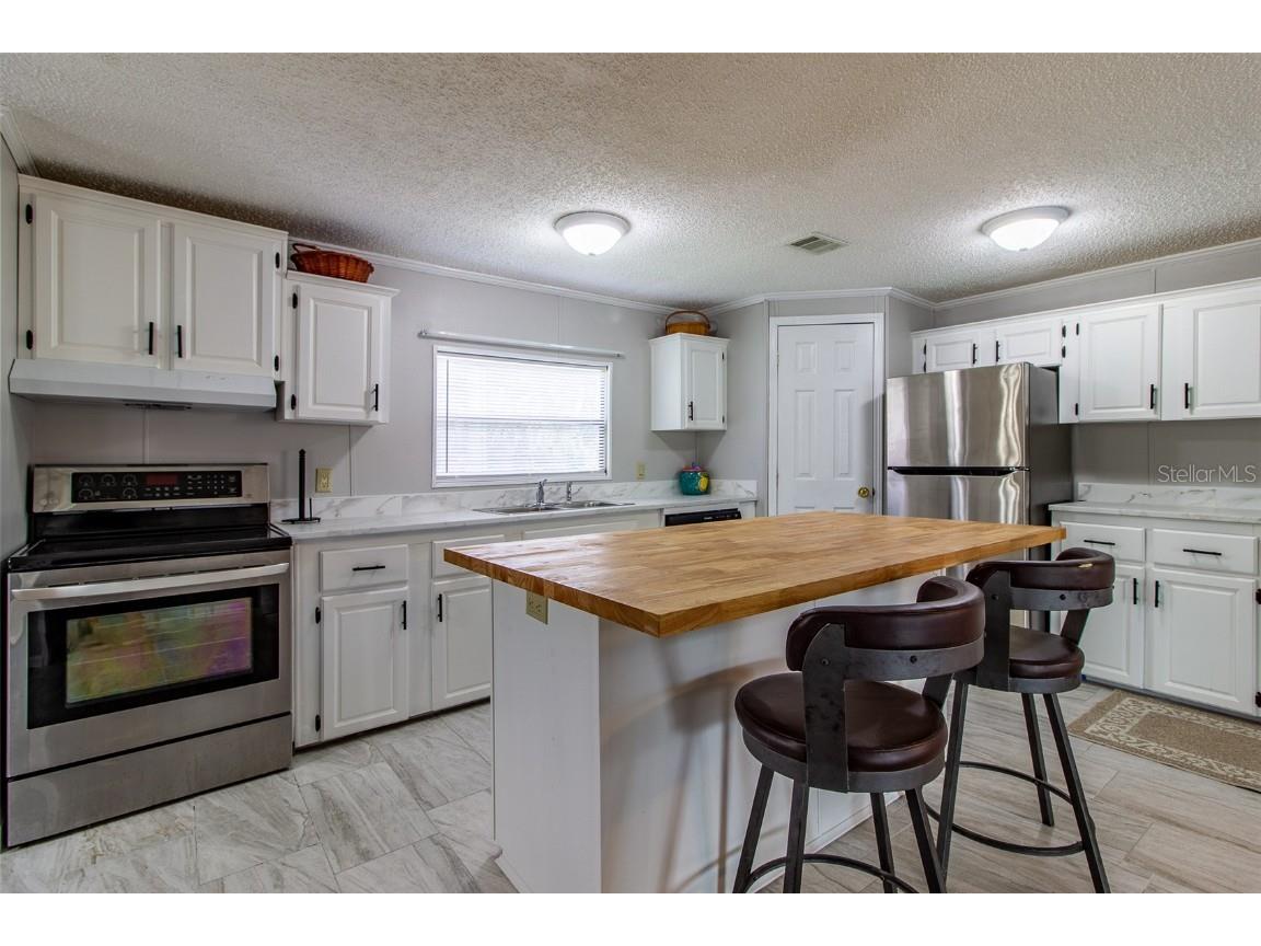 25836 Manhattan Lane Astor FL 32102 - ST JOHNS RIVER CANAL OM704111 image17