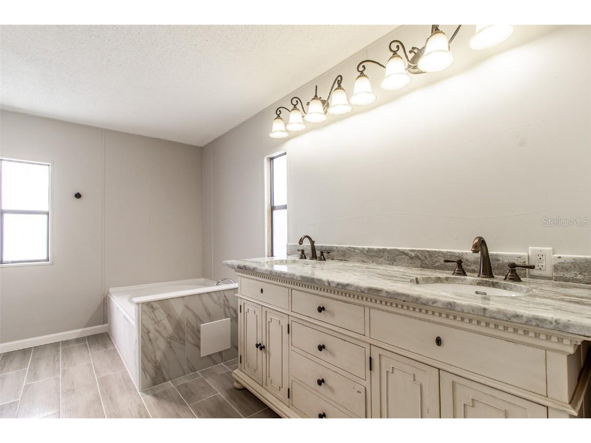 25836 Manhattan Lane Astor FL 32102 - ST JOHNS RIVER CANAL OM704111 image28