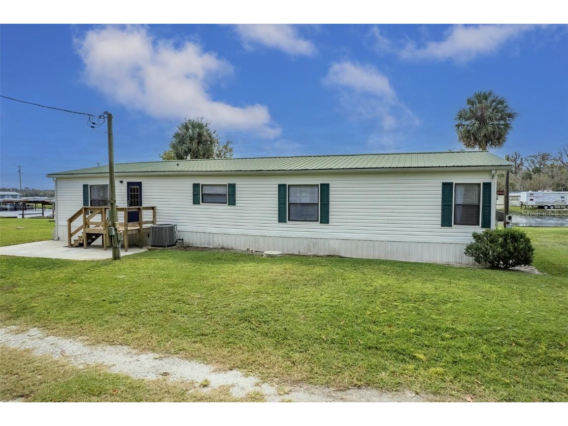 25836 Manhattan Lane Astor FL 32102 - ST JOHNS RIVER CANAL OM704111 image5