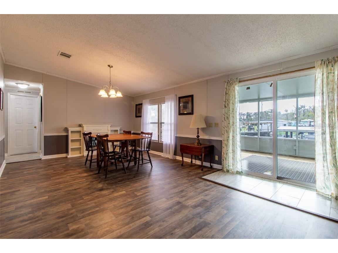 25836 Manhattan Lane Astor FL 32102 - ST JOHNS RIVER CANAL OM704111 image8