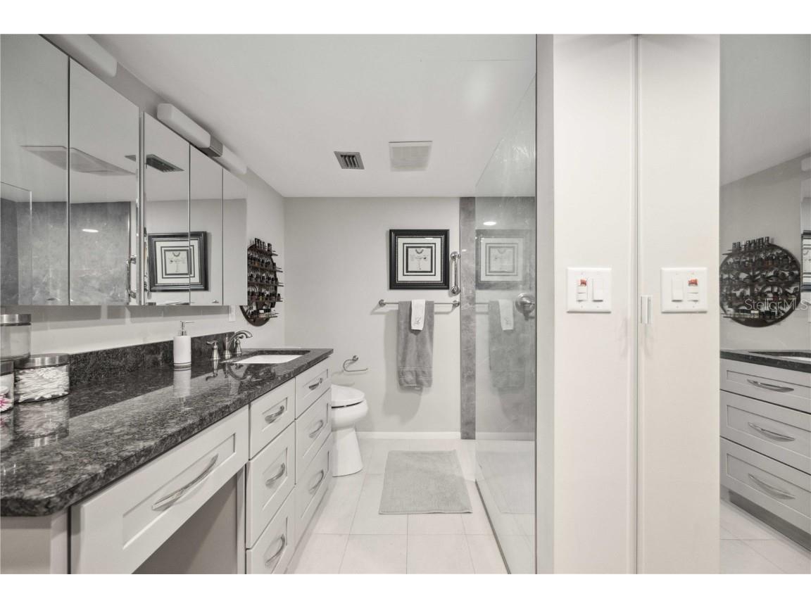 2584 Arboretum Circle #20 Sarasota FL 34232 A4671220 image37