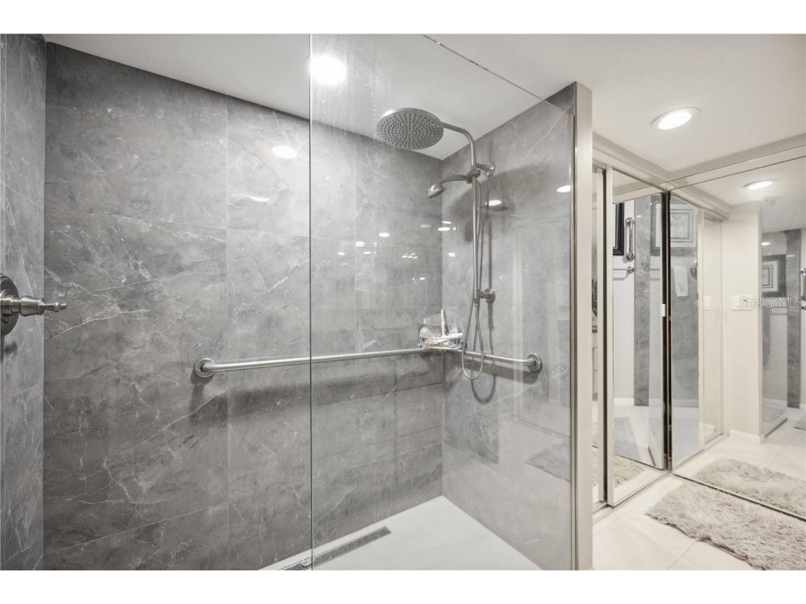 2584 Arboretum Circle #20 Sarasota FL 34232 A4671220 image39